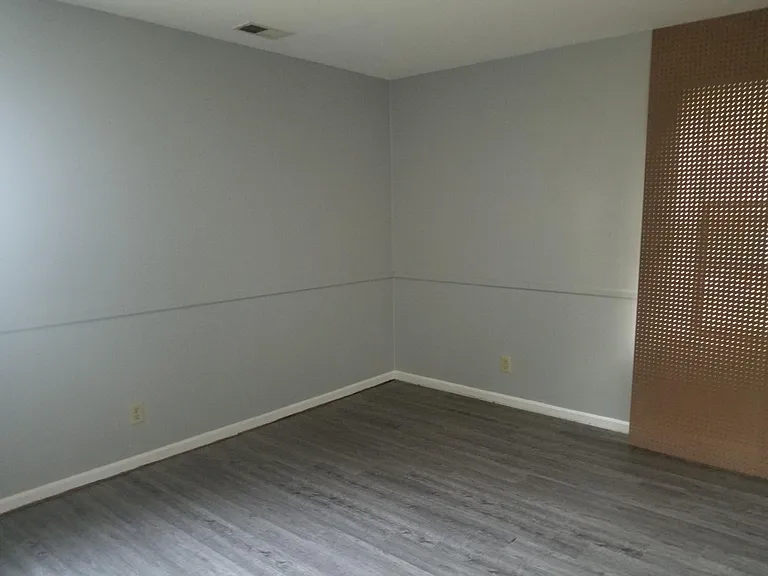 4825 Rolling Fields Dr — Photo 8