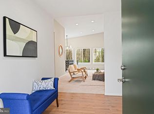 1521 Shellbark Pl, Herndon, VA 20170