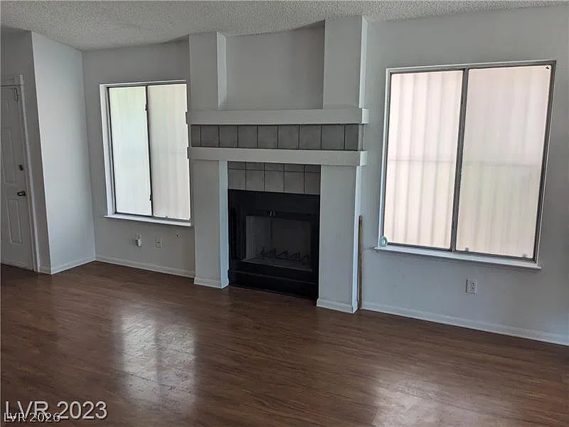 3 bed, 2.0 bath, 1115 sqft, $1,900 — Photo 4
