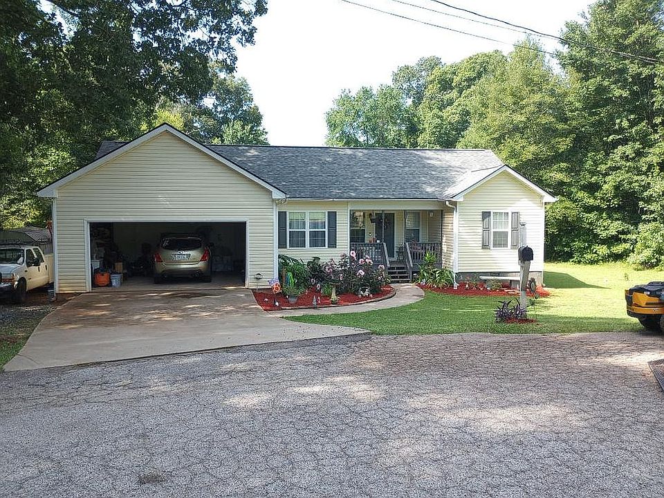 2nd image of 1180 Fairview Dr