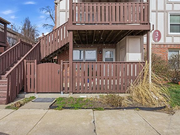 4th image of 1450 S Webb Rd APT 311