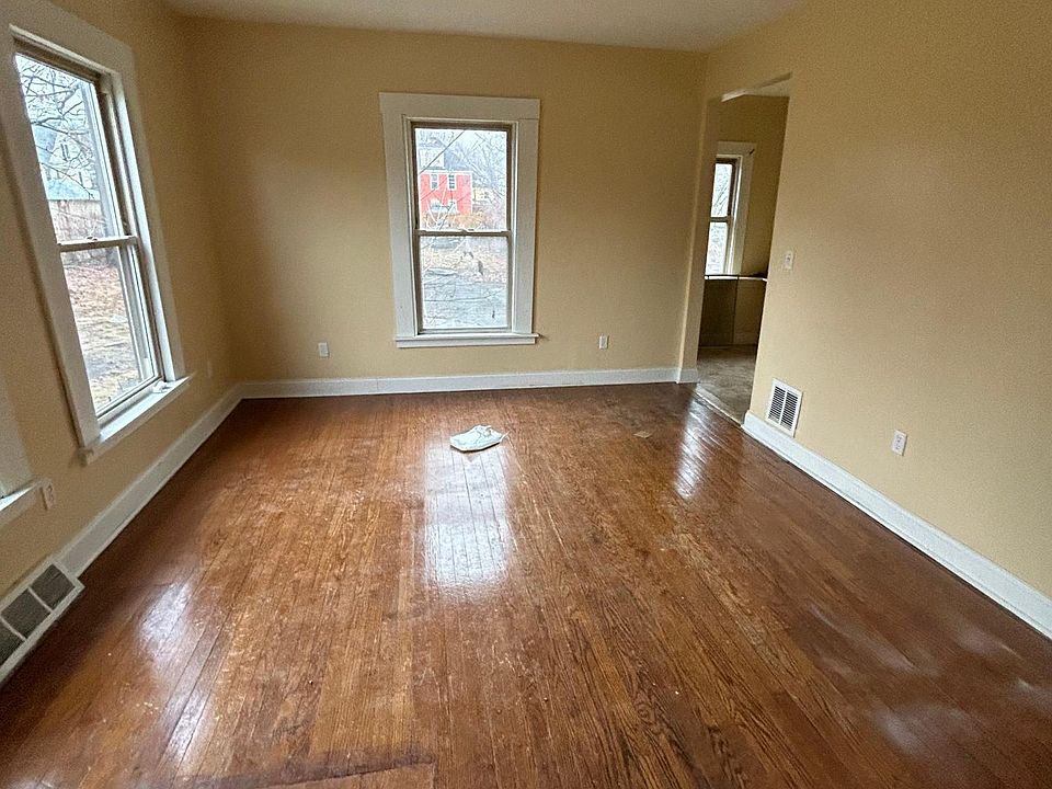 1st image of 1433 Midland Ave