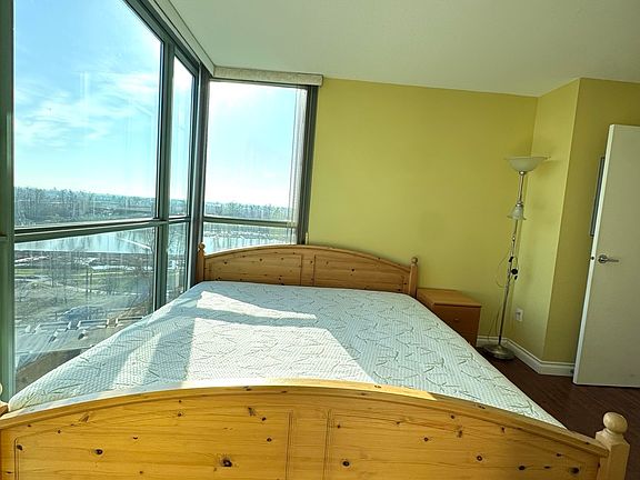 4th image of 2733 Chandlery Pl #10