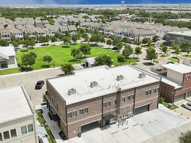767 W Main St #201 — Photo 25