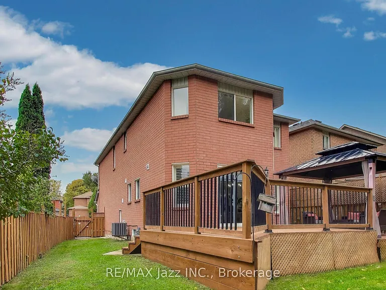 9 Maconnachie Pl — Photo 31
