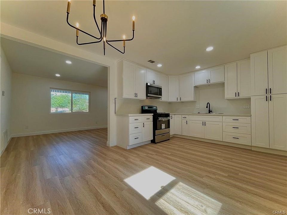 1st image of 13820 Nolze Pl