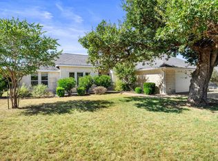 2804 Oak Ridge Dr, Horseshoe Bay, TX 78657