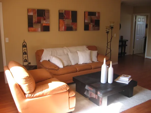 13801 Hoyt St #200, Pacoima, CA 91331