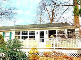 29 Emerson Rd, East Hampton, CT 06424