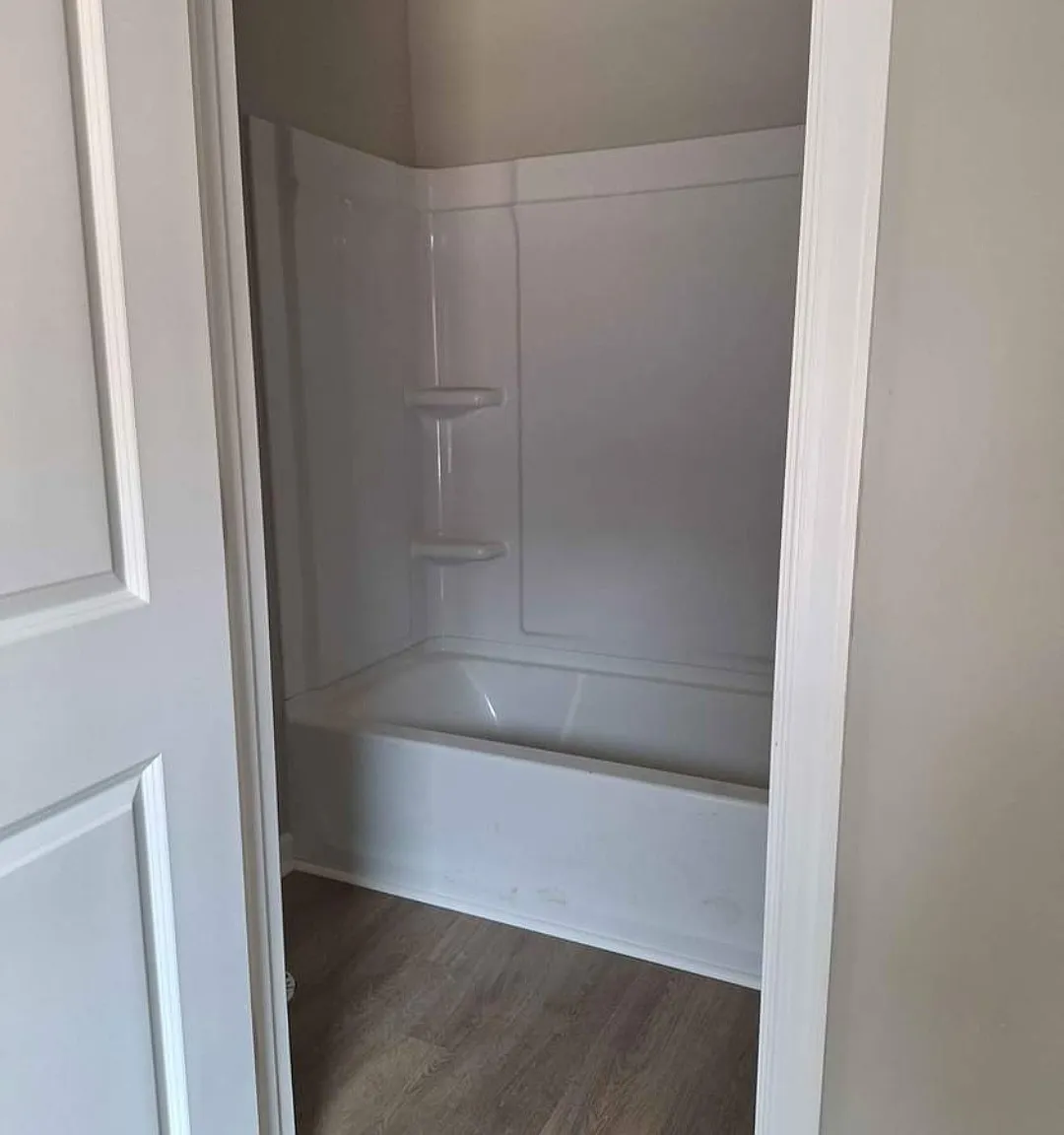 Studio, 800 sqft, $1,600 — Photo 4