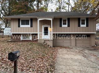 3001 SW 4th St, Blue Springs, MO 64014