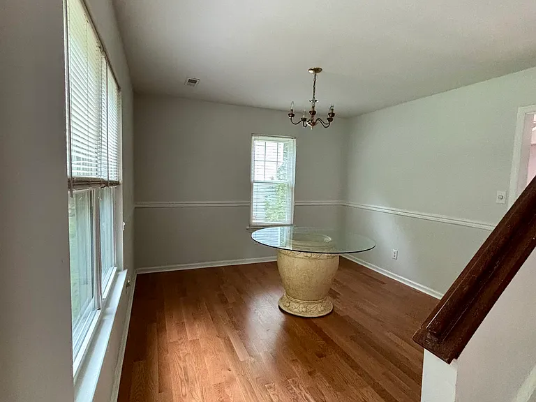138 King Henry Way — Photo 8