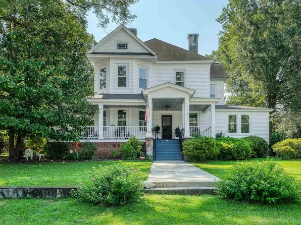 1912 Harper St, Newberry, SC 29108