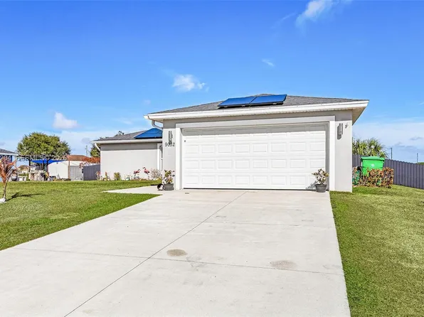 9032 Meadow Cir, Labelle, FL 33935
