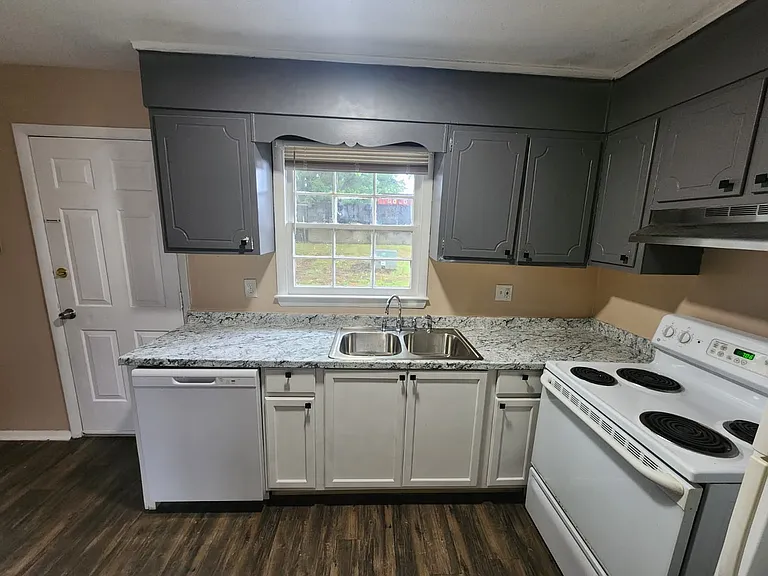 6526 White Horse Rd #17C — Photo 10