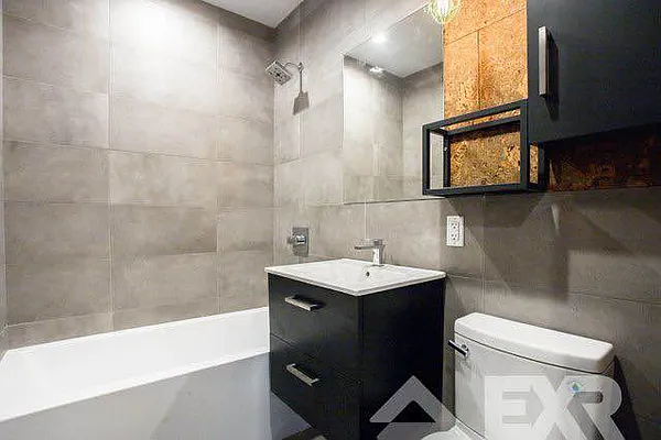 Rented by EXR | media 6