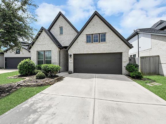 3rd image of 28911 Laurel Grove Ln