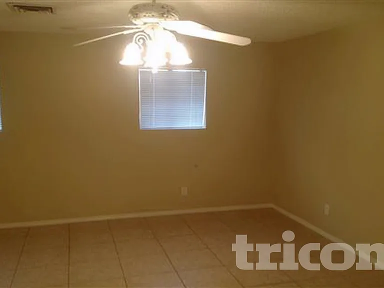 2063 W Morningside Dr — Photo 13