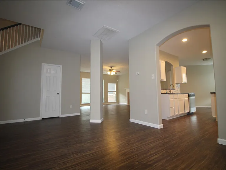 16730 Town Glade Dr — Photo 6