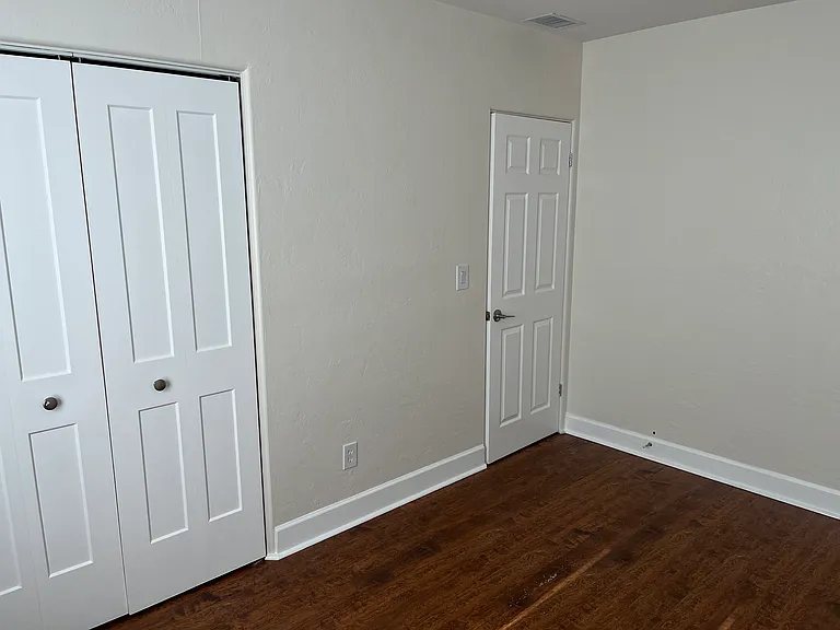 5129 Emerson Ave S — Photo 11