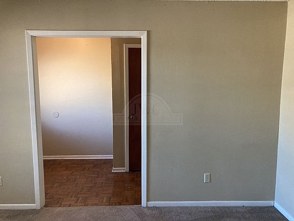 3rd image of 416 Carothers St