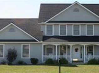 3 Rolling Meadow Rd, Lebanon, PA 17046