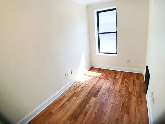 Rented by Francine Realty | media 9