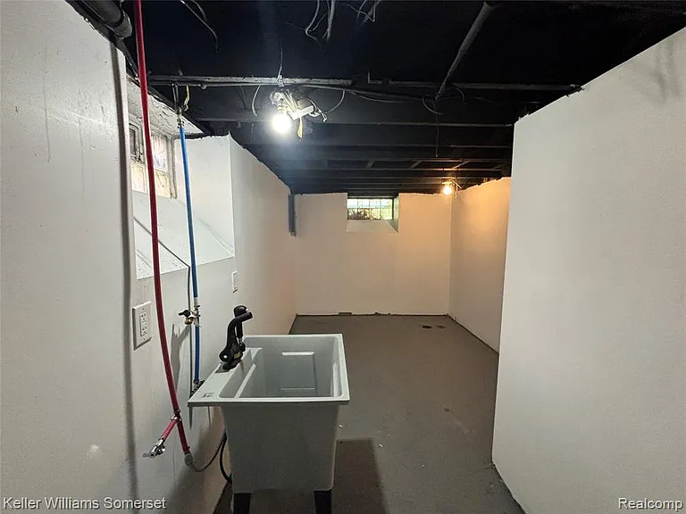 14800 Woodmont Ave — Photo 19