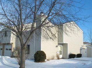 2597 S 26th St, Grand Forks, ND 58201