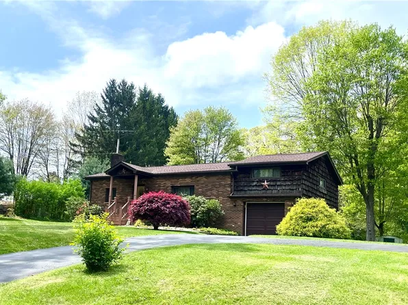 358 Crisswell Rd, Butler, PA 16002