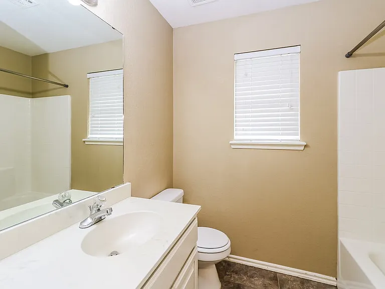2200 SW 141st Pl — Photo 15