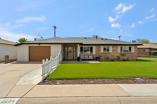 2234 N 74th Way Photo 1
