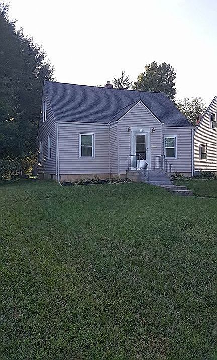 1st image of 421 S East St