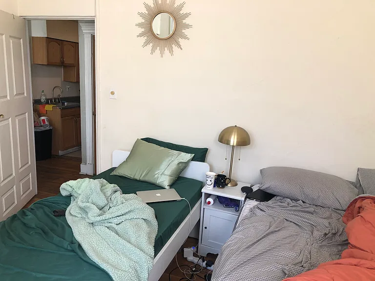360 Riverway — Photo 83