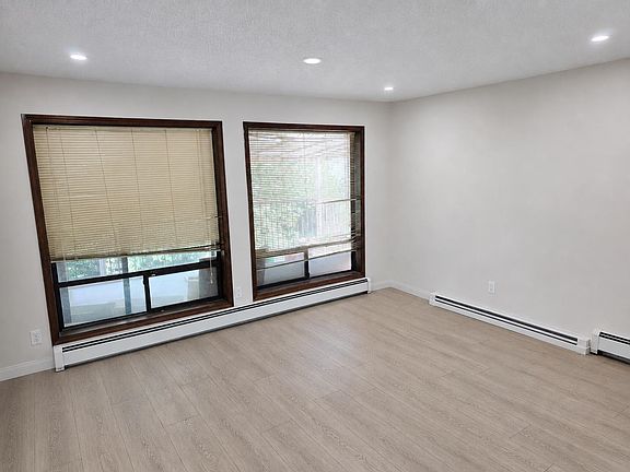 5th image of 8742 Broadway St