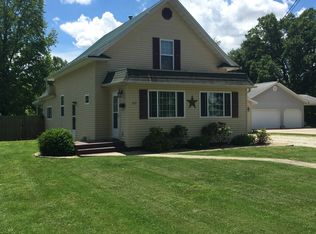 212 E Wilson Ave, Gillespie, IL 62033