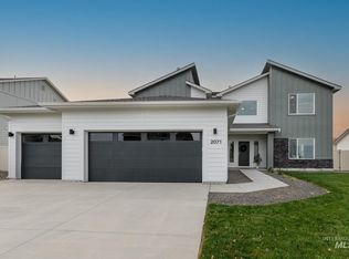 2071 S Grand Fork Way, Meridian, ID 83642