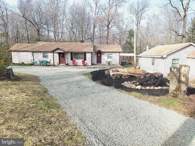 2328 Lakeside Dr, Tobyhanna, PA, 18466