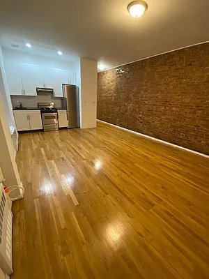 Rented by Bond New York | media 3