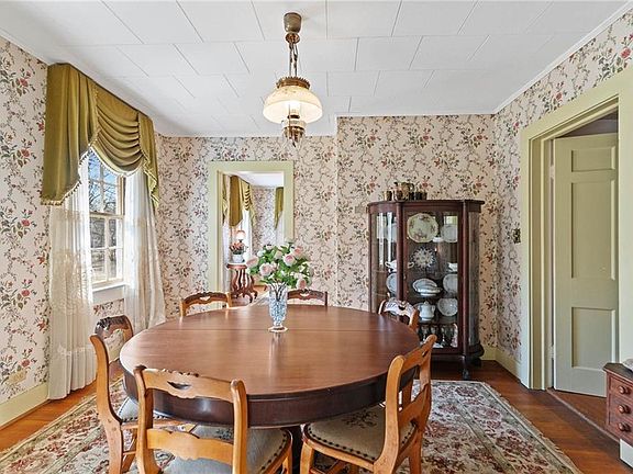 14th image of this home