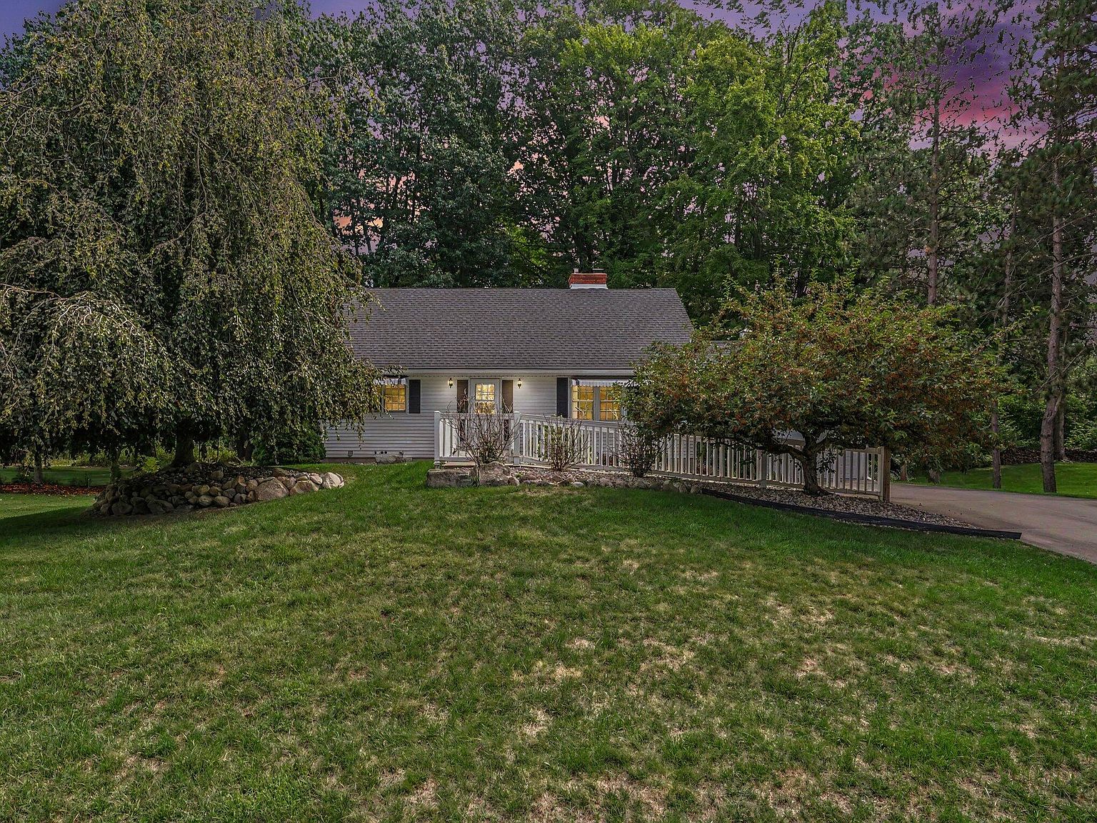 926 Club View Dr — Waters Edge Golf Course