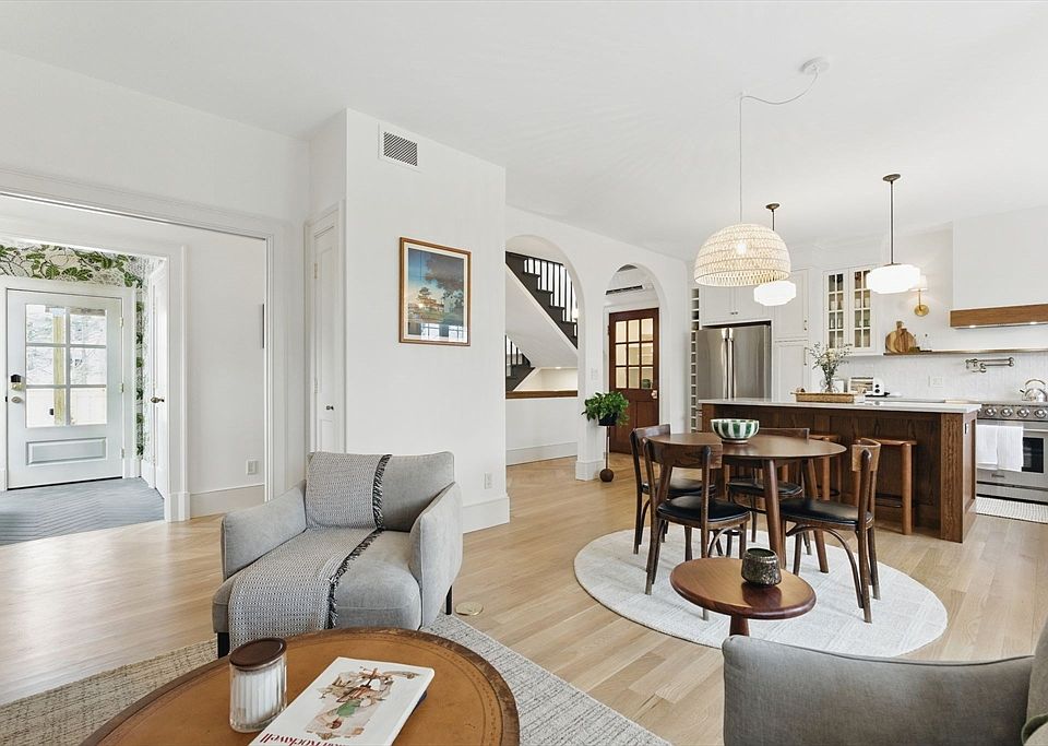 2nd image of 67 Park St #C
