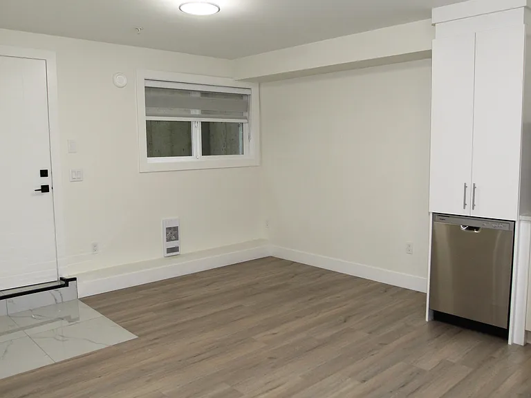 10590 McVeety St — Photo 2