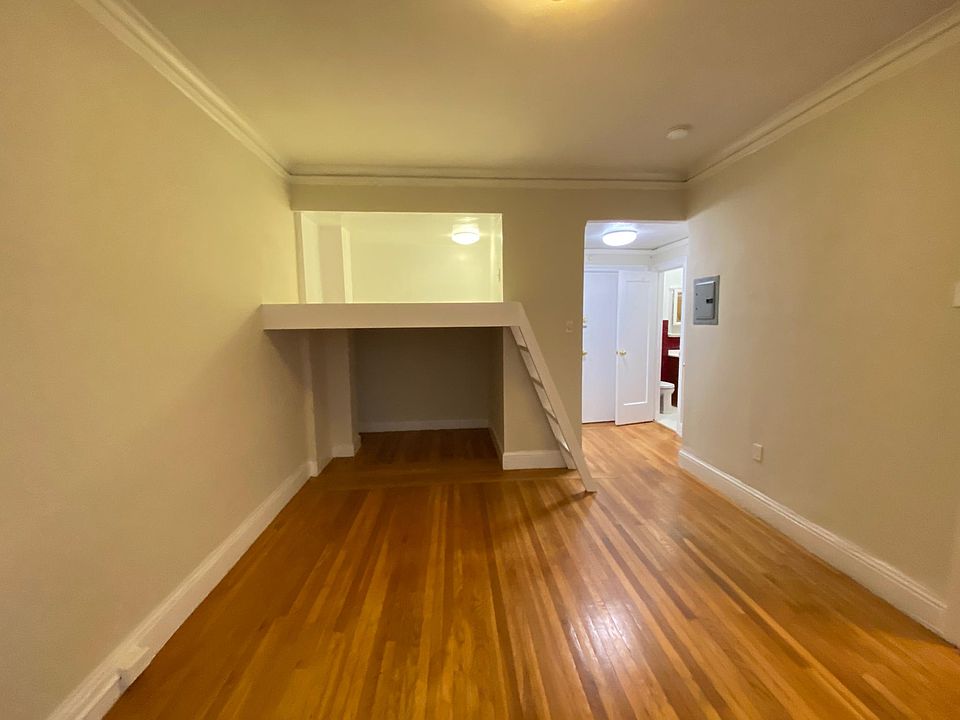 1st image of 360 Hyde St #209