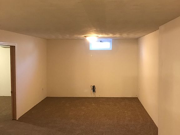 3rd image of 964 Harwood Dr
