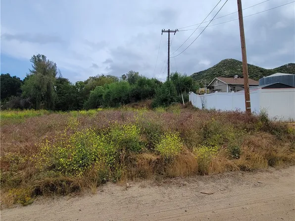 100 Acacia St #4, Menifee, CA 92584