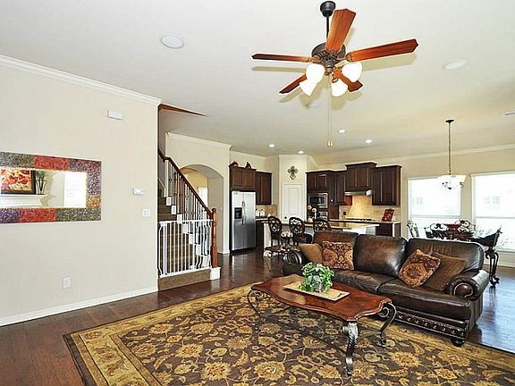 5th image of 32603 Wingfoot Cir