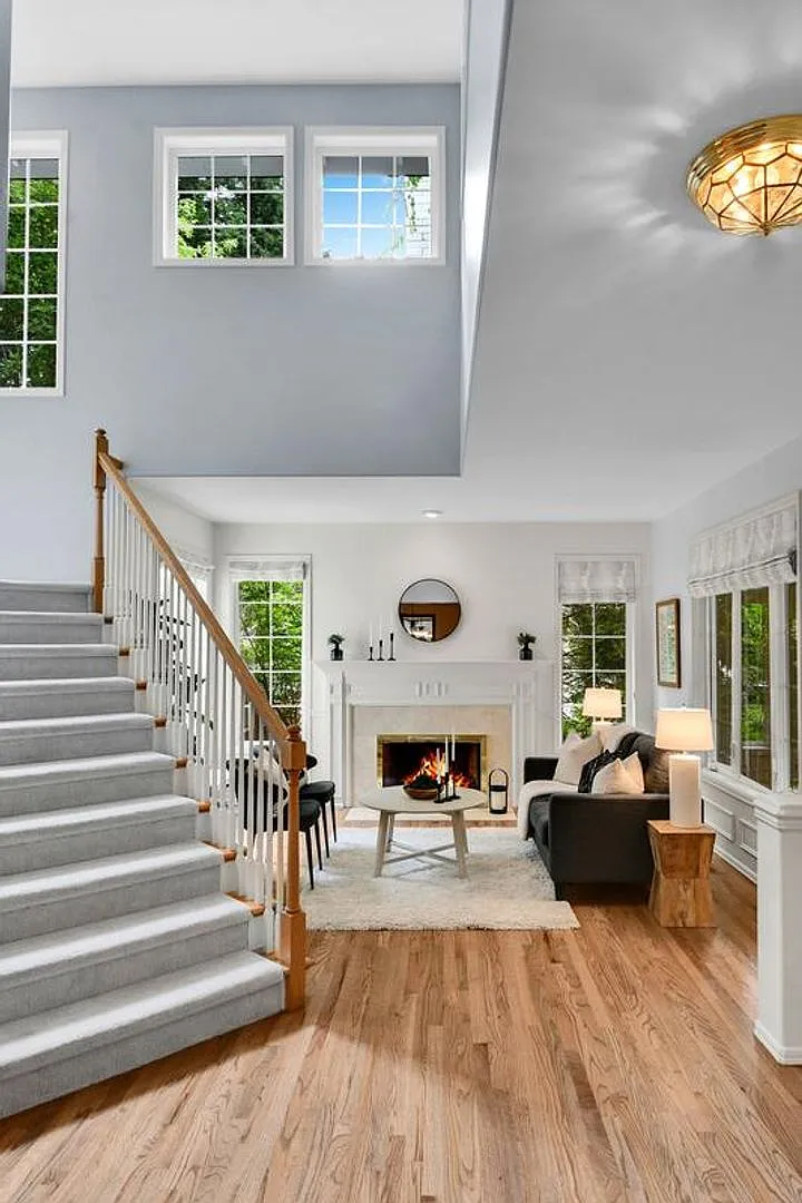 4Bd/2.25Ba Woodinville Home — Photo 4