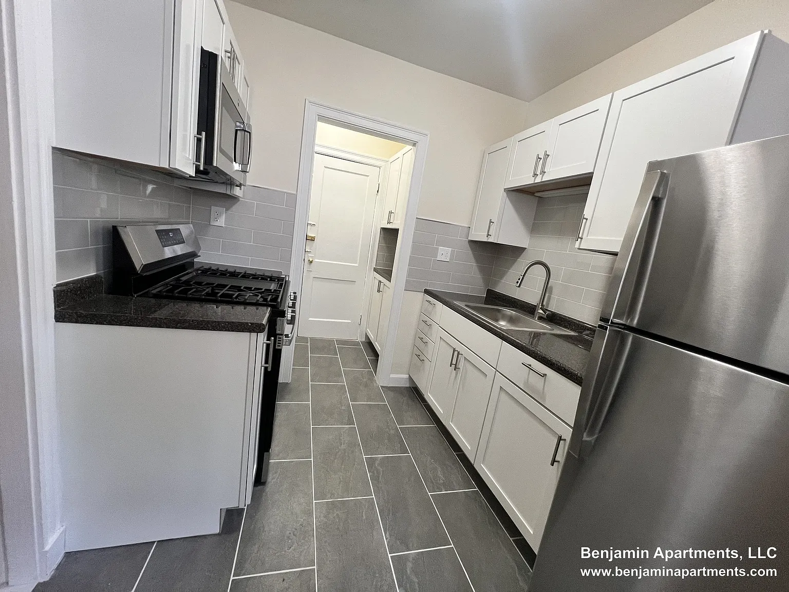1 bed, $2,300 — Photo 2