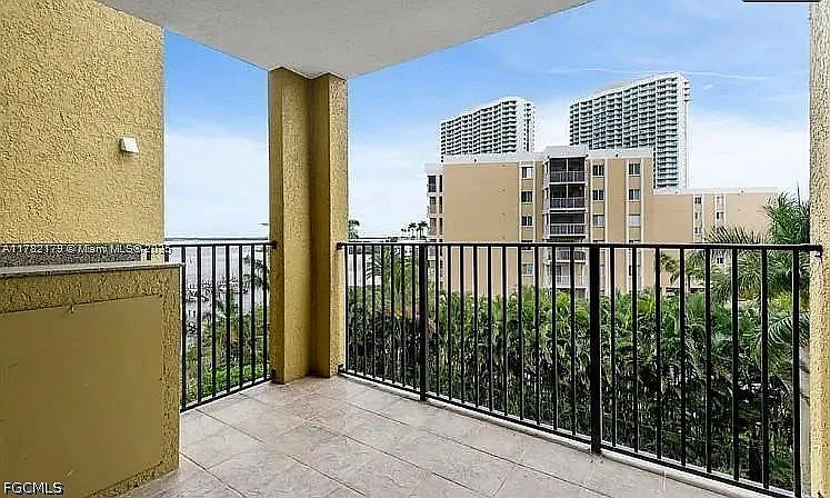 2825 Palm Beach Blvd #418 — Photo 8